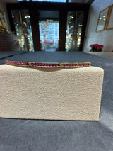 Elegantes Armband in 14 Karat Gelbgold mit rosa Saphiren & Rubinen