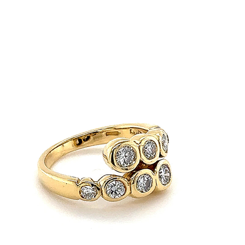 Stilvoller und eleganter Ring in 18 Karat Gelbgold mit hochfeinen Brillanten