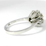 Zeitloser Cocktail Ring in 14 Karat Weißgold mit feinen Brillanten