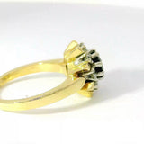 Zeitloser Ring in 14 Karat Gelb-& Weißgold mit blauem Saphir & Brillanten