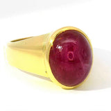 Massiver Ring in 18 Karat (750) Gelbgold mit natürlichem Rubin