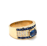 Ausgefallener Ring in 18 Karat Gelbgold mit leuchtend blauen Saphiren und Brillanten