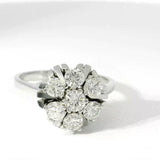 Zeitloser Cocktail Ring in 14 Karat Weißgold mit feinen Brillanten