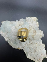 Handgefertigter Ring in 18 Karat Gelbgold mit Brillanten & Saphir