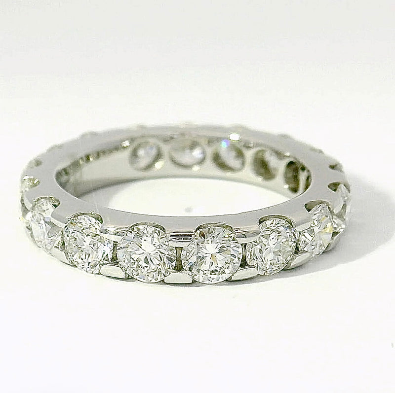 Massiver Memory Ring in 18 Karat Weißgold mit hochfeinen Brillanten