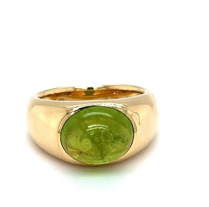 Massiver Ring in 18 Karat Gelbgold mit leuchtendem Peridot