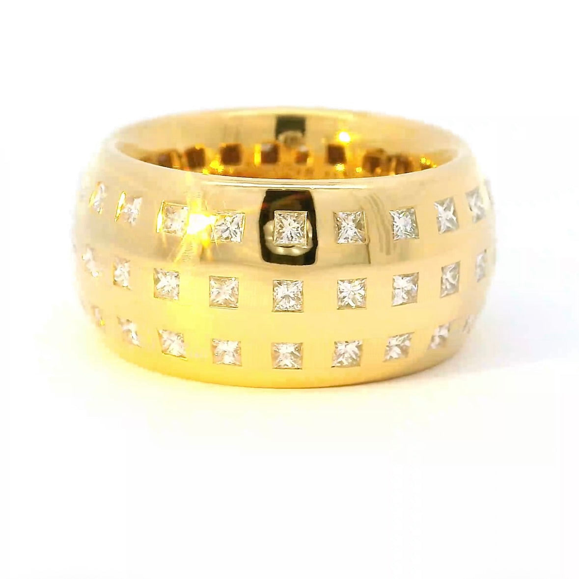 Beeindruckender Memory Ring in 18 Karat Gelbgold mit Princess-Cut Diamanten von W. Häring