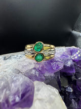 Handgefertigter Ring in 18 Karat Gelbgold mit Smaragden & Brillanten