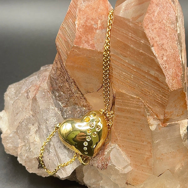 Heart necklace in 18k yellow gold with natural colored brilliant-cut diamonds, with 14k chain