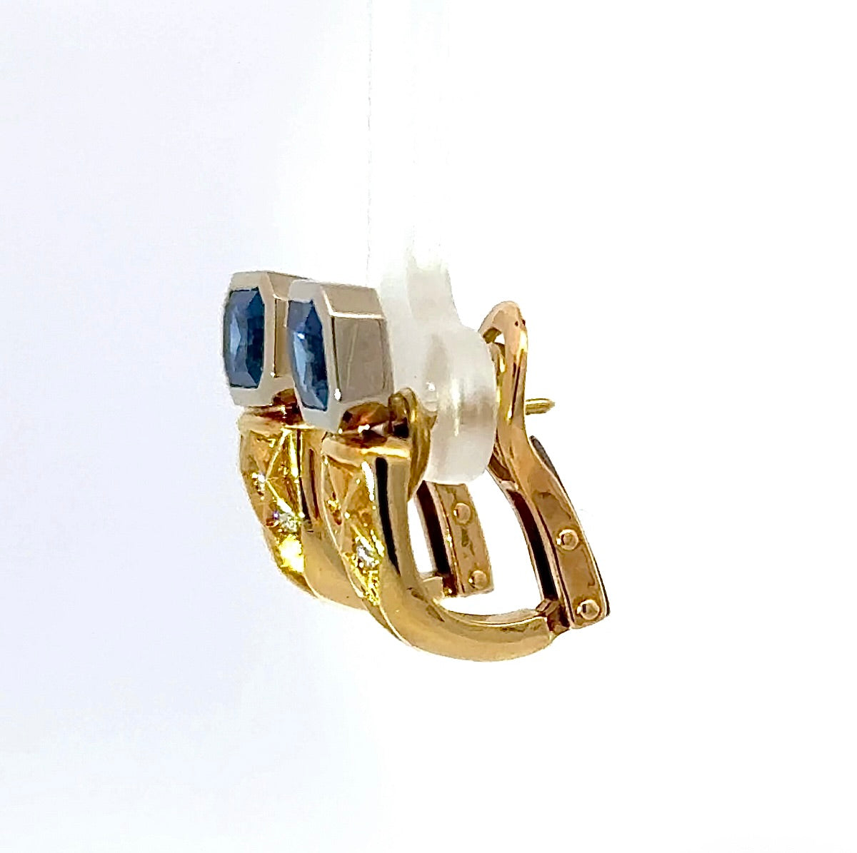 Extravagant 18k Gold Earrings with Sapphires & Brilliant-cut Diamonds