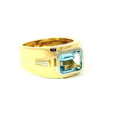 Hochwertiger Ring in 18 Karat Gelbgold mit Aquamarin & Diamanten