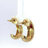 Zeitlose Halbkreolen in 14 Karat Gelbgold mit Rubin und Brillanten