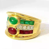 Dominanter Ring in 18 Karat Gelbgold mit Rubinen, Smaragden & Brillanten