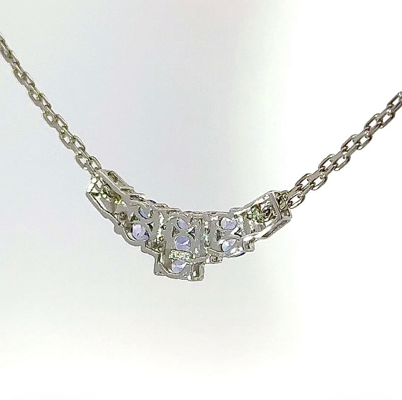 Elegantes Collier in 14 Karat Weißgold mit feinen Tansaniten & Brillanten