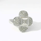 Eleganter Ring in 14 Karat Weißgold mit Brillanten