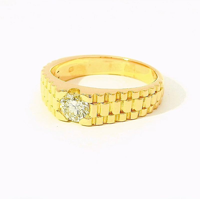 Massiver Ring in 18 Karat Gelbgold mit feinem Brillant 0,50 Karat