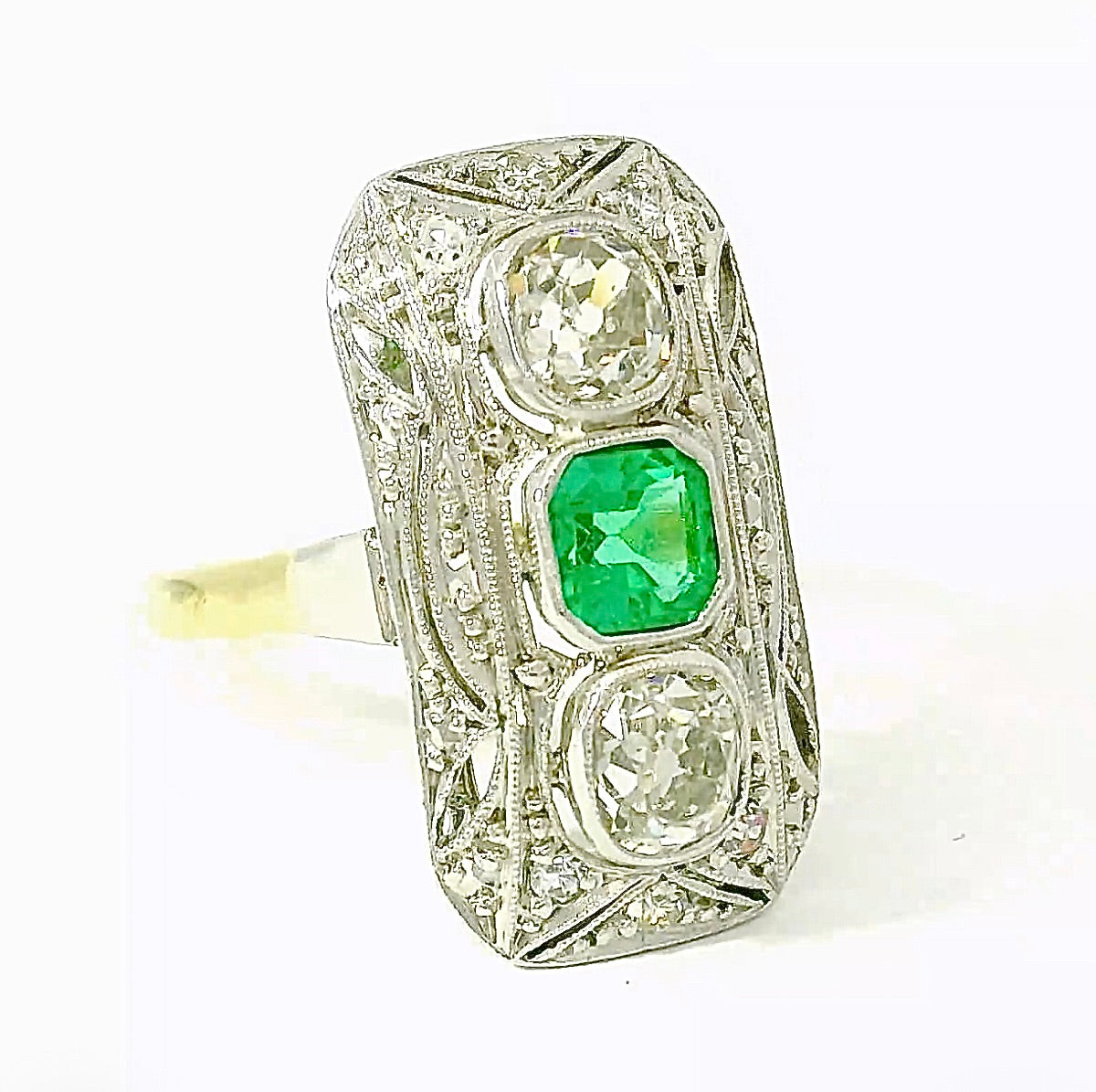 Art Deco Ring in 14 Karat Yellow & White Gold with Emerald & Diamonds