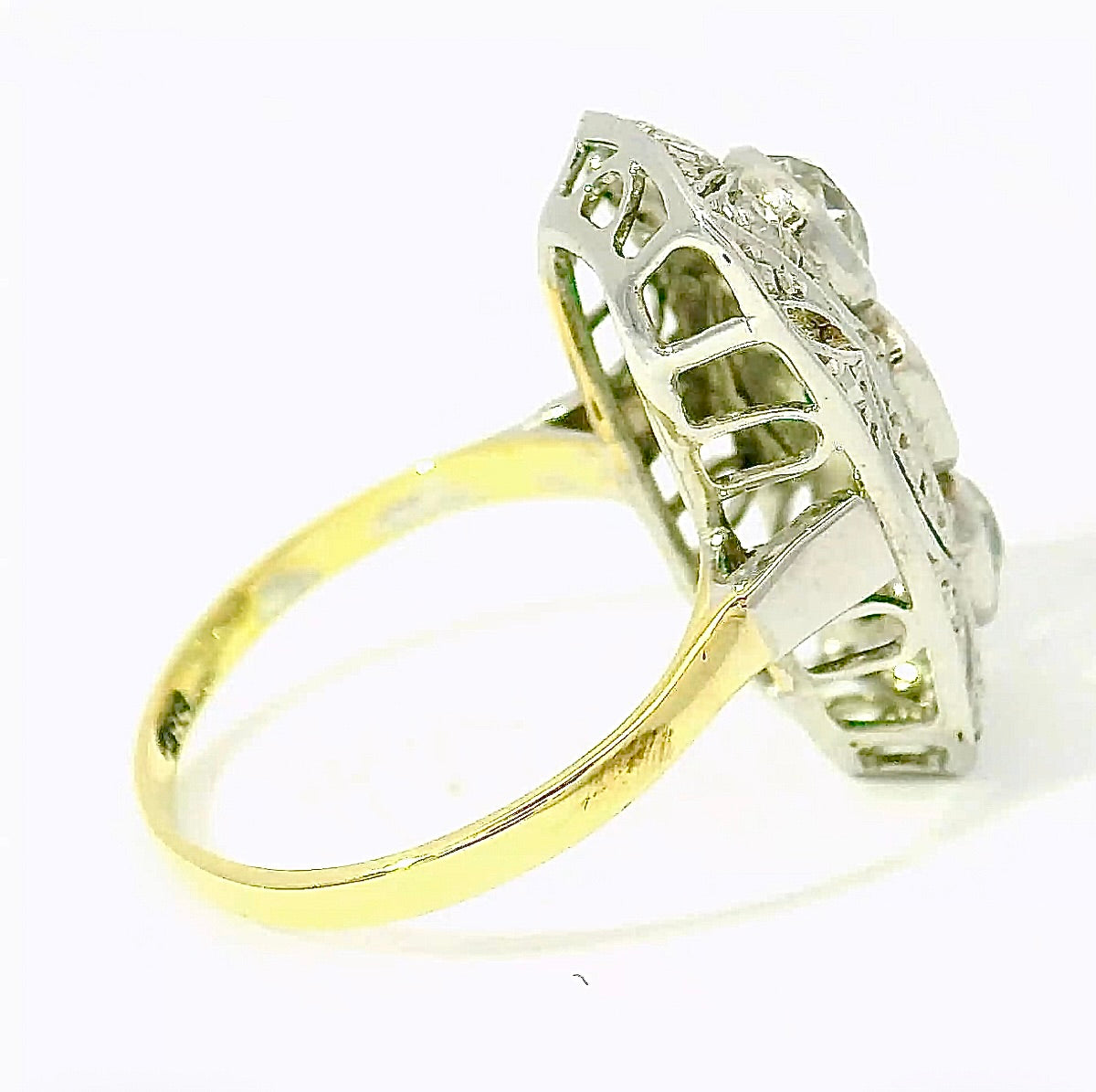 Art Deco Ring in 14 Karat Yellow & White Gold with Emerald & Diamonds