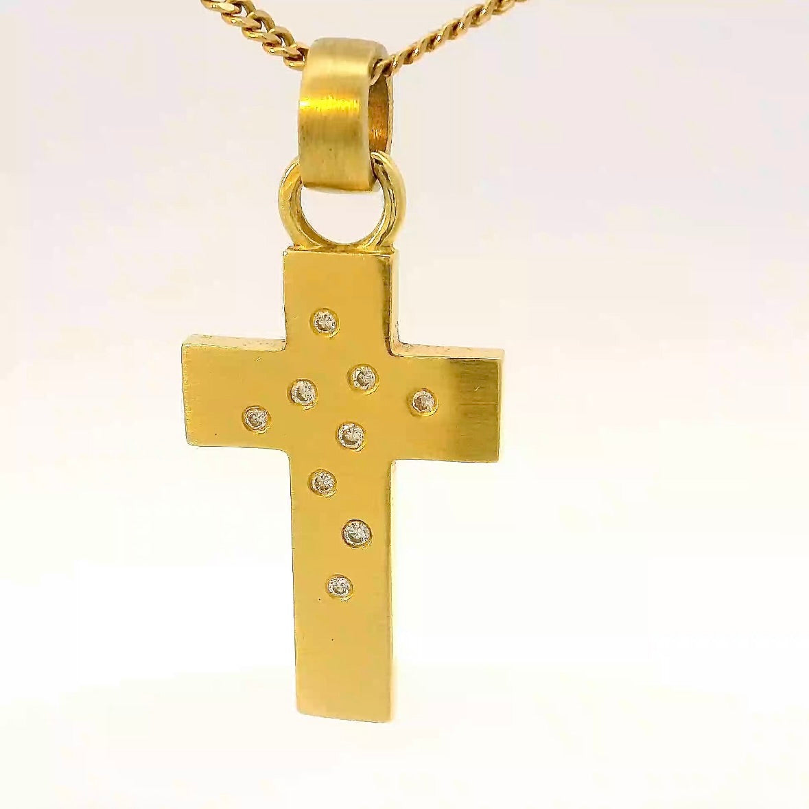 Cross pendant