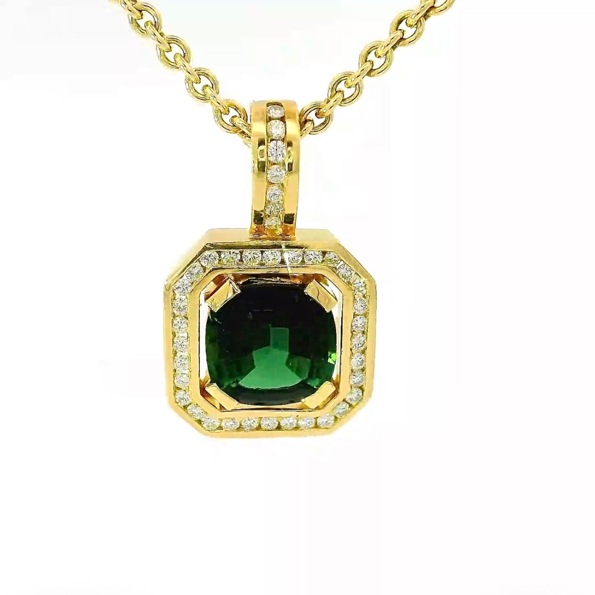 Goldbaur Anhänger in 18 Karat Gelbgold mit feinem Turmalin & Brillanten