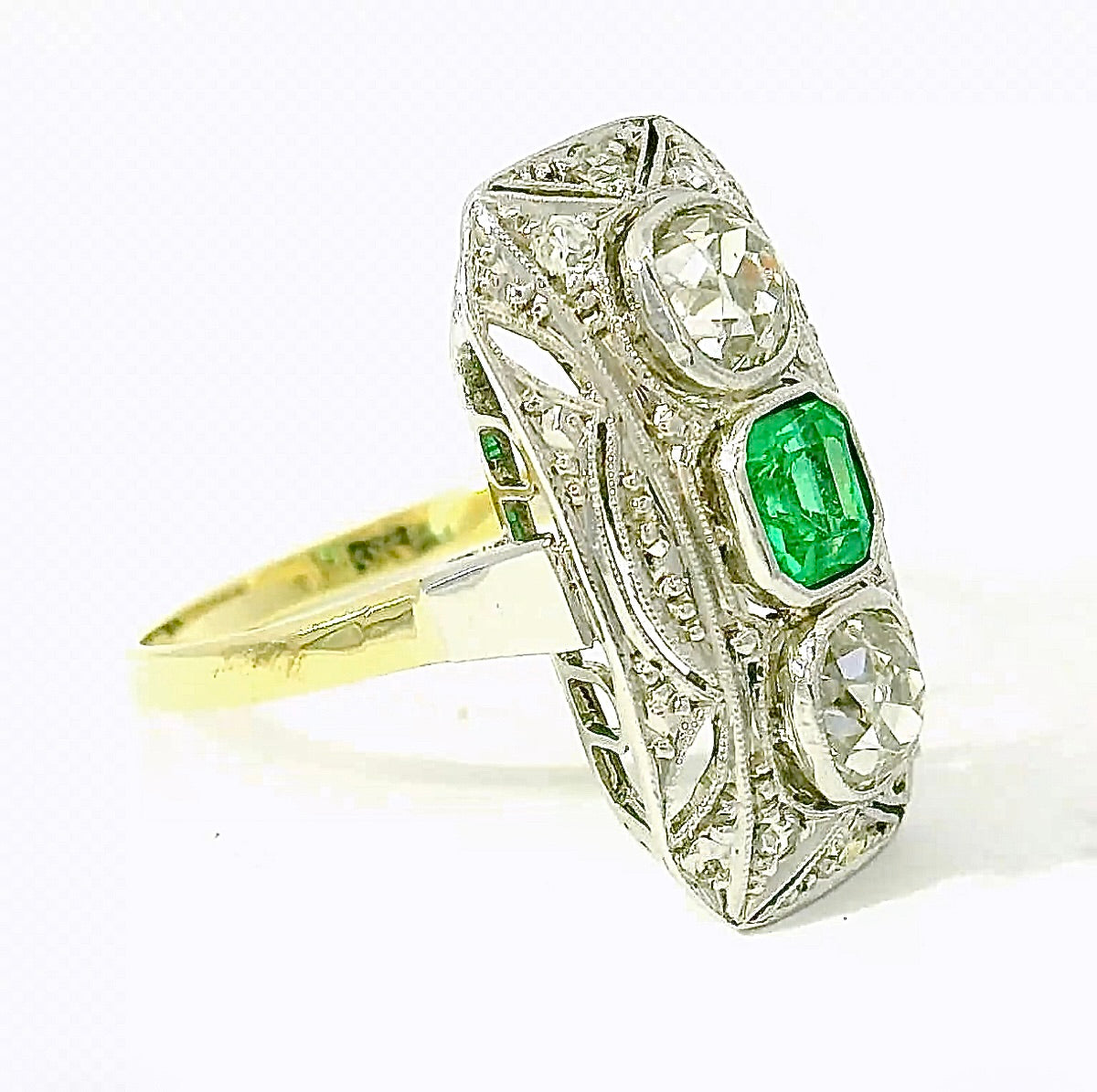 Art Deco Ring in 14 Karat Yellow & White Gold with Emerald & Diamonds