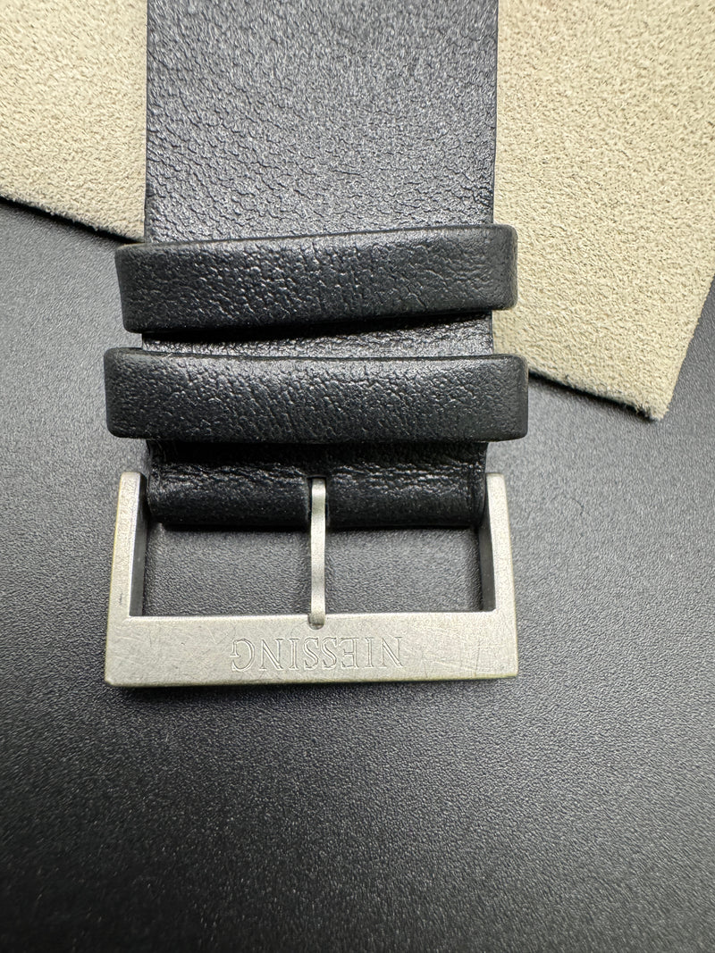 Original Niessing Radius 9 Uhr in 950er Platin Größe M