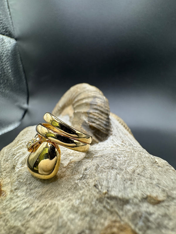 Dekorativer Herz-Ring in 18 Karat Gelbgold mit Brillanten