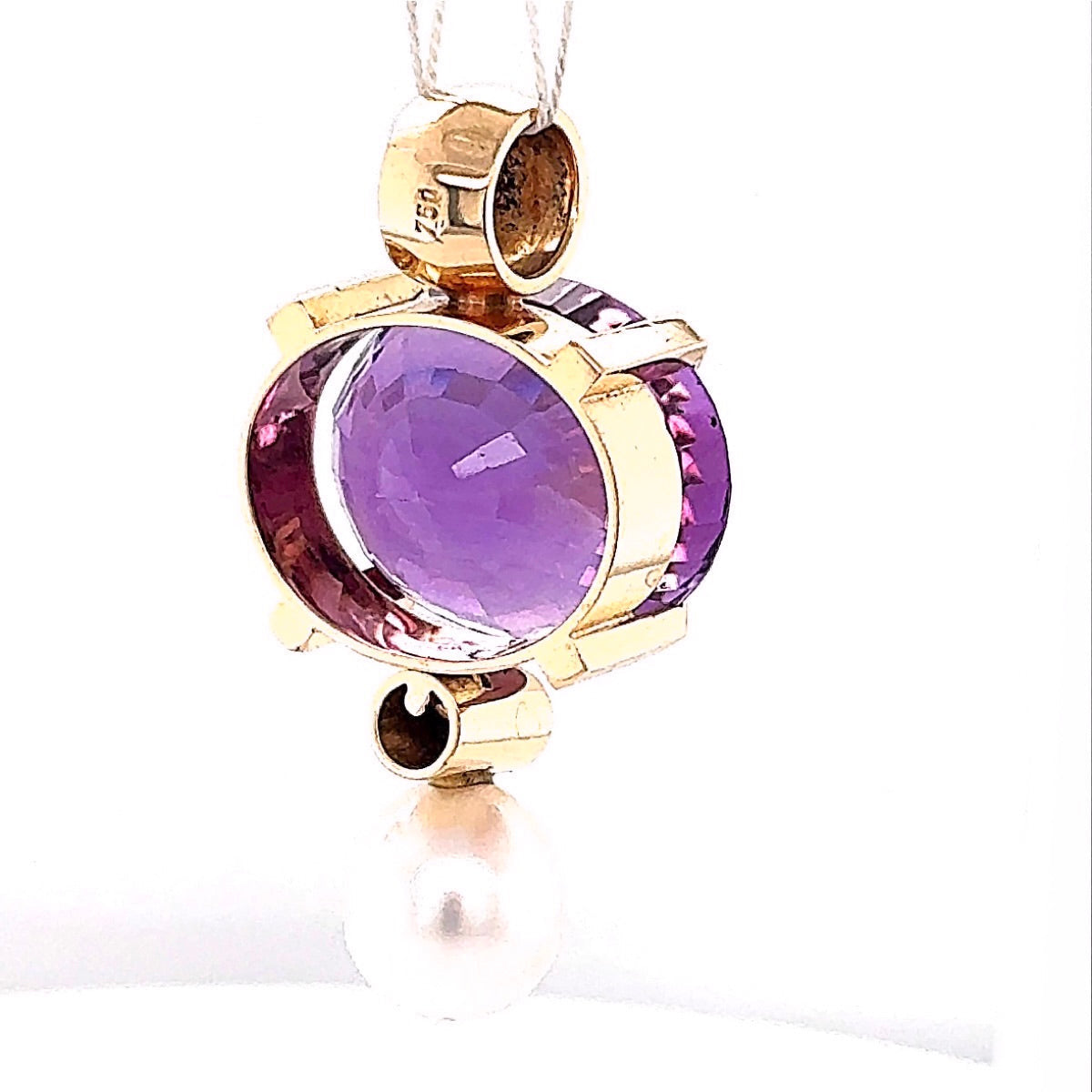 Beeindruckender Anhänger in 18 Karat Gelbgold mit feinen Amethyst, Brillant & Südsee-Perle