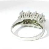Zeitloser Vintage-Ring in 14 Karat Weißgold mit Brillanten