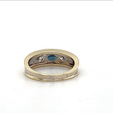 Zeitloser Ring in 14 Karat Bicolor mit feinen Thai-Saphir und Brillanten