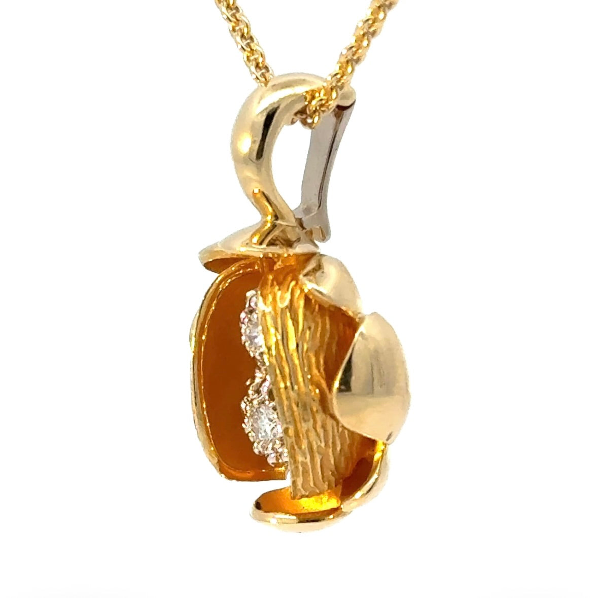 Handgefertigter Goldbaur Anhänger in 18 Karat Gelbgold mit Brillanten