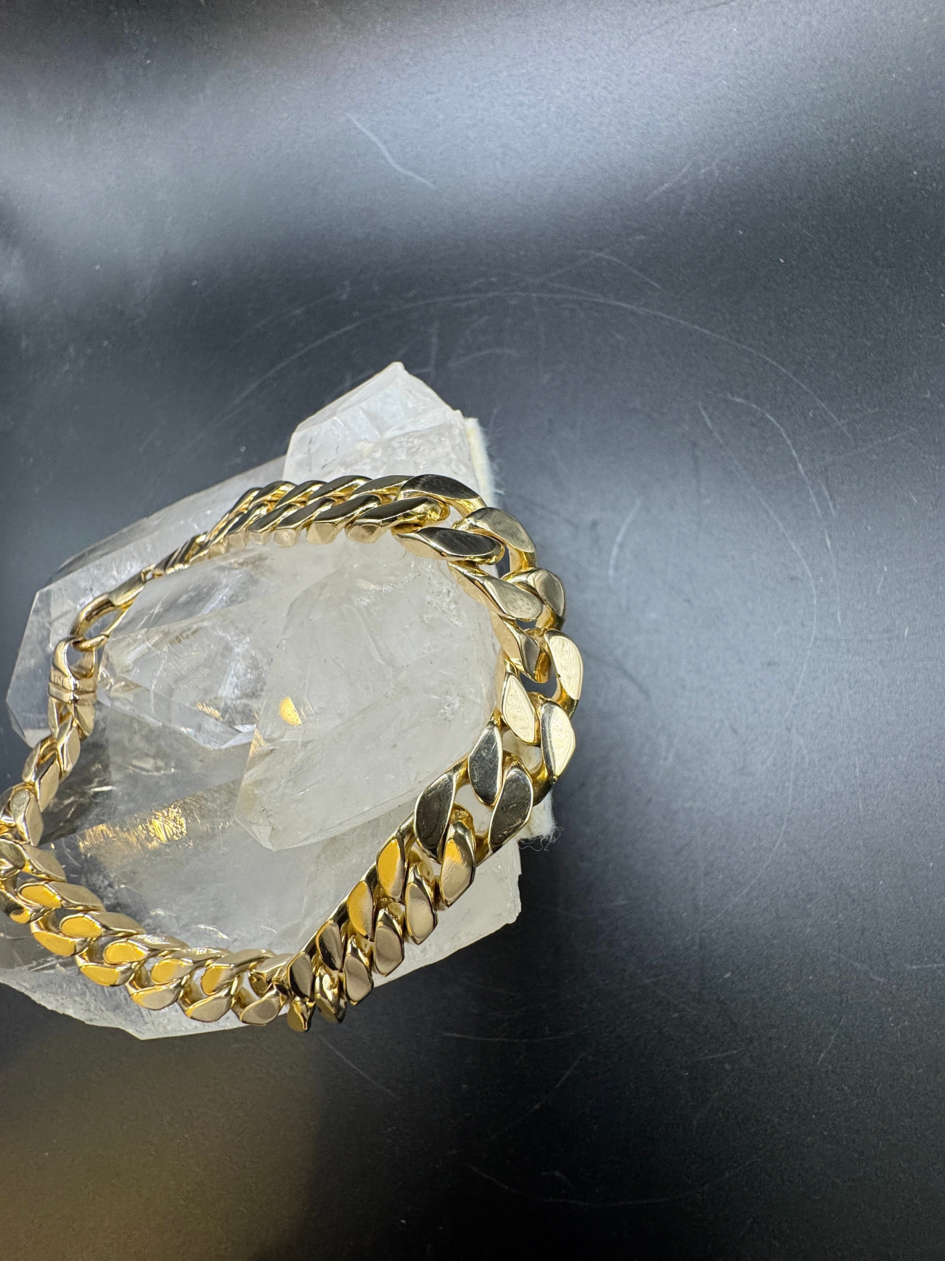 Massives Panzerketten-Armband in 14 Karat Gelbgold mit Karabiner