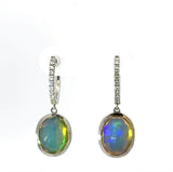 Moderne Opal Ohrringe in 14 Karat Weißgold mit feinen Brillanten