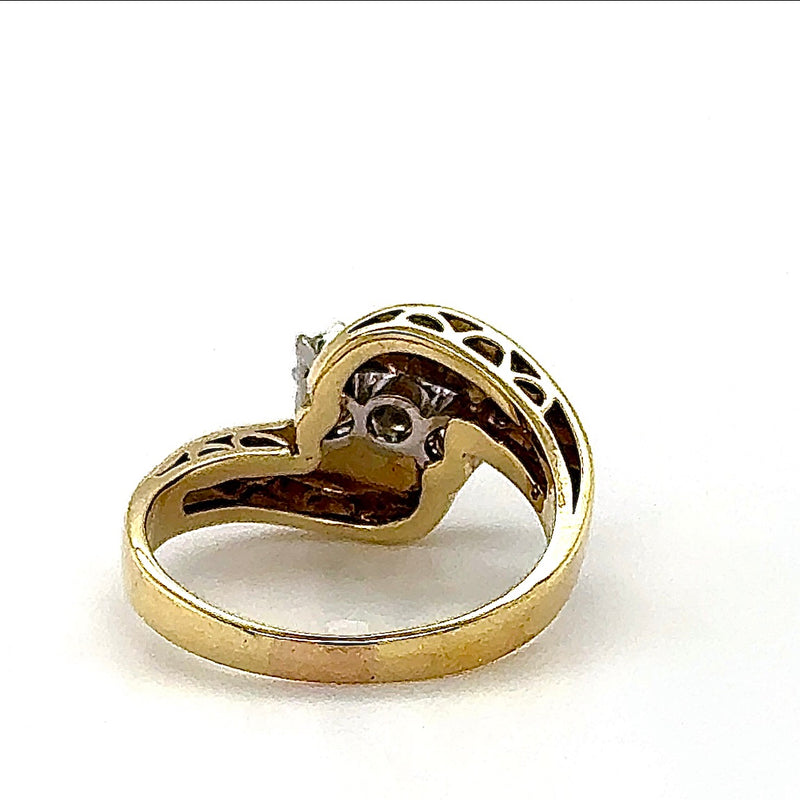 Dominanter Vintage-Ring in 14 Karat Gelbgold mit feinen Brillanten