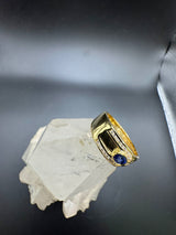 Feiner Saphirring in 18 Karat Gelbgold – Handgefertigt mit Brillanten