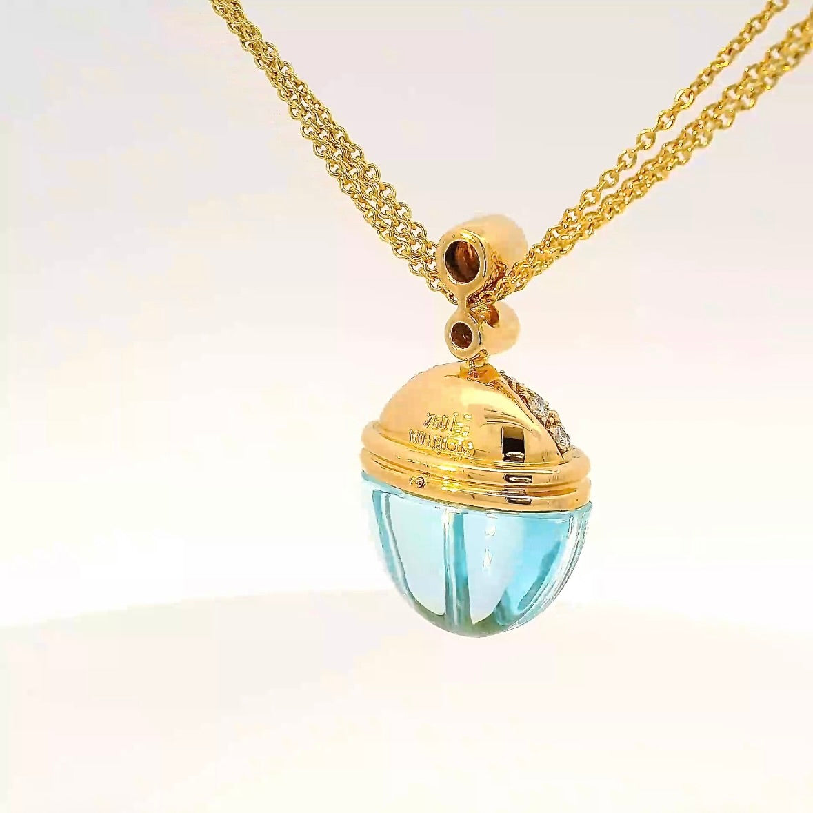Eleganter Anhänger in 18 Karat Gelbgold mit Topas & Brillanten von Lüth Bijoux