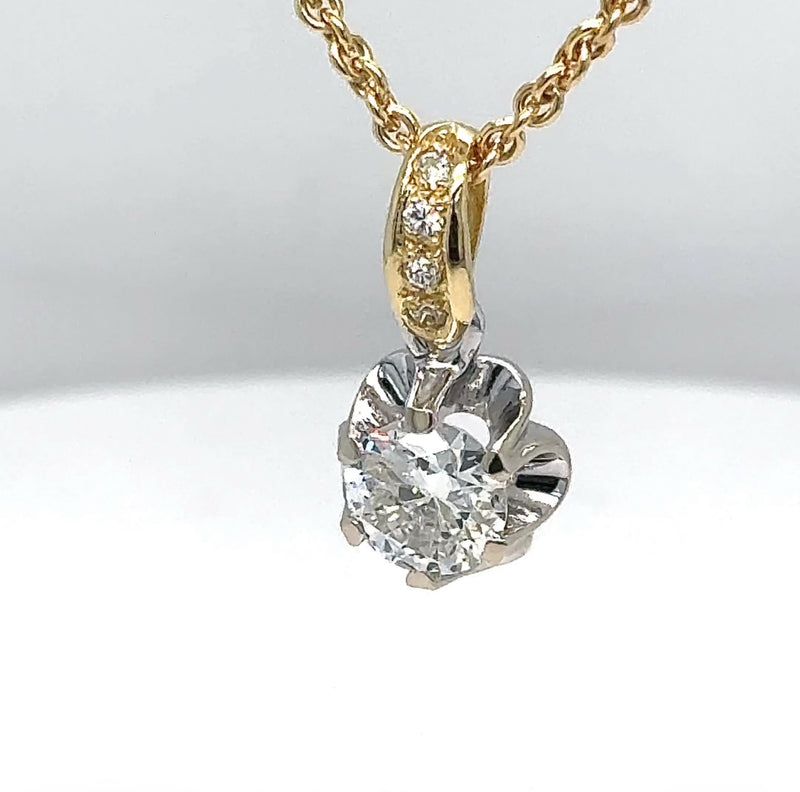 Eleganter Solitär-Anhänger in 18 Karat Gold mit großen Brillant