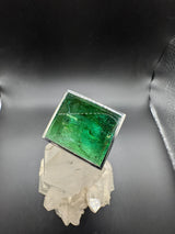 Einmaliger Ring in 18 Karat Weißgold mit beeindruckendem Turmalin