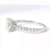 Edler Solitär-Ring in 18 Karat Weißgold mit Radiant-Brillant & Pavé-Besatz