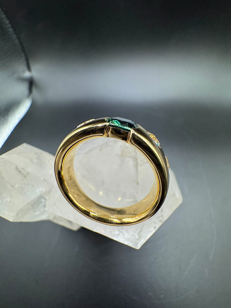 Hochwertiger Jaufmann Ring in 18 Karat Gelbgold mit Saphir & riesigen Diamanten