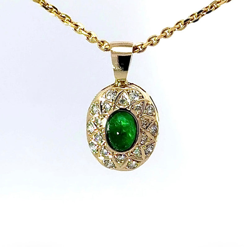 Eleganter Anhänger in 14 Karat Gelbgold mit Smaragd & Brillanten