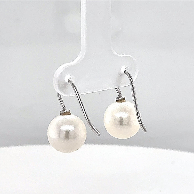 Zeitllose und moderne Ohrringe in 18 Karat Weißgold mit Südsee-Perlen