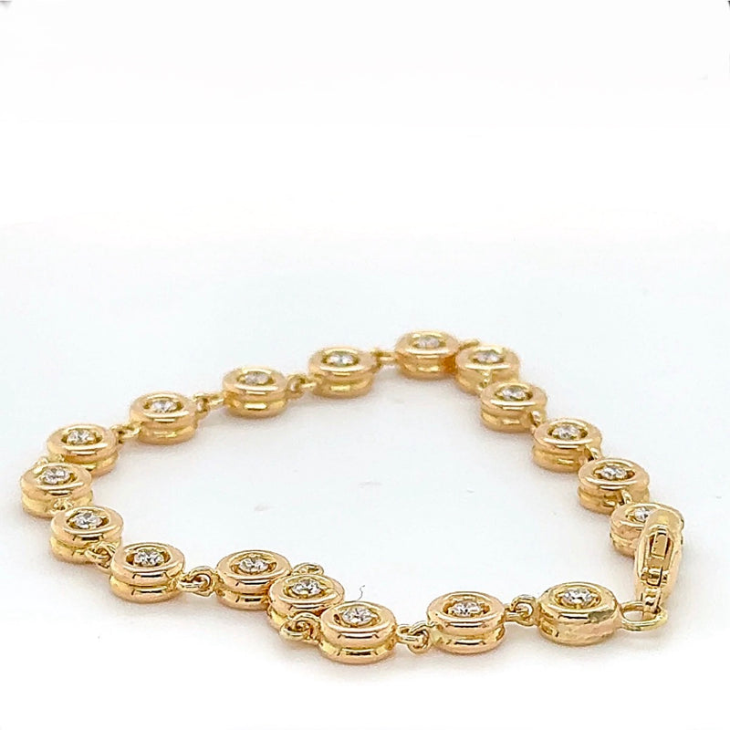 Stilvolles Armband in 18 Karat Gelbgold mit lebhaften Brillanten