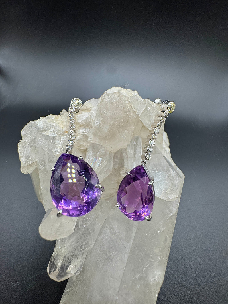 Edle Hängeohrringe in 18 Karat Weißgold mit Altschliff-Diamanten & Amethysten