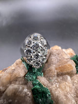 Zeitloser Ring in 14 Karat Weißgold mit feinen Brillanten