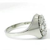 Zeitloser Ring in 14 Karat Weißgold mit feinen Brillanten