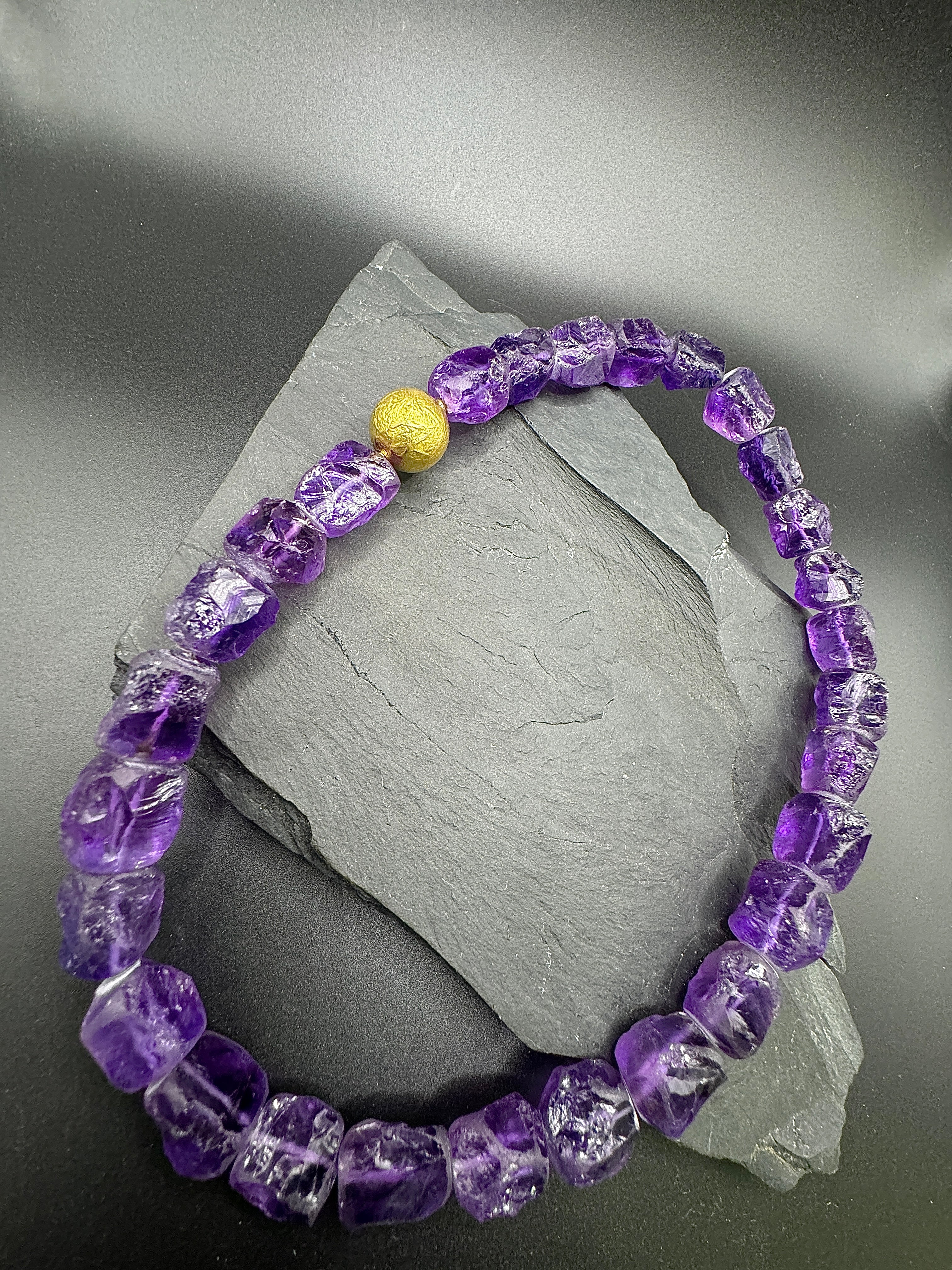 Fancy necklace made of fine amethysts with 18 carat gold clasp