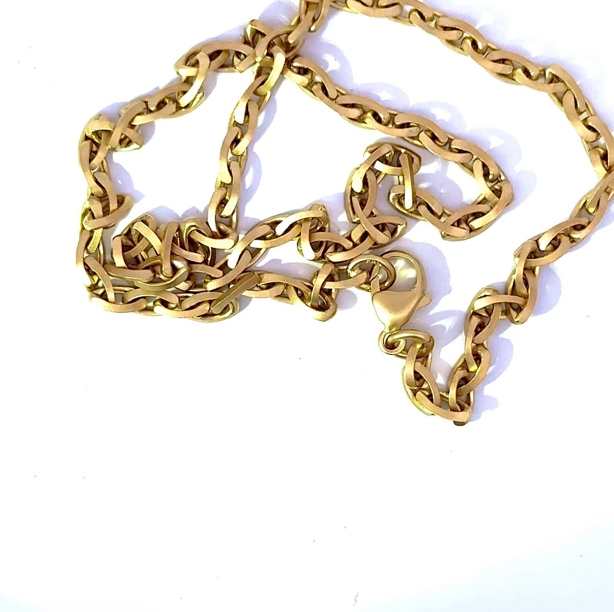 Frosted anchor chain in 14k yellow gold with lobster clasp
