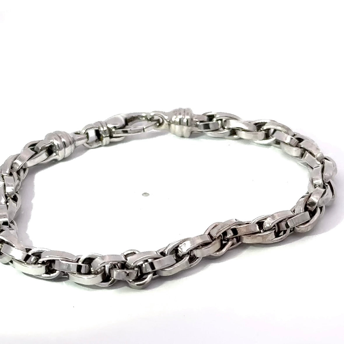 Ausgefallenes massives Fantasie-Armband in 14 Karat Weißgold mit Karabiner