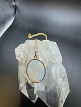 Eleganter Anhänger in 14 Karat Gelbgold mit Opal